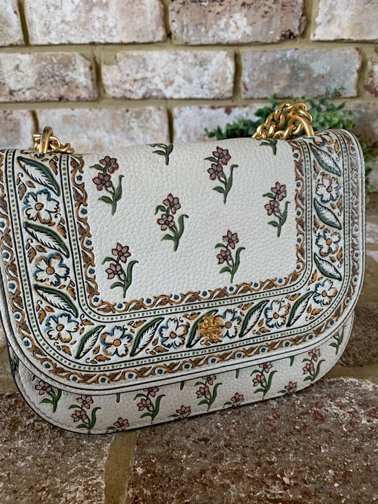 Tory Burch Handbags - Tory Burch Cream Floral Printed Leather Crossbody with Gold Chain